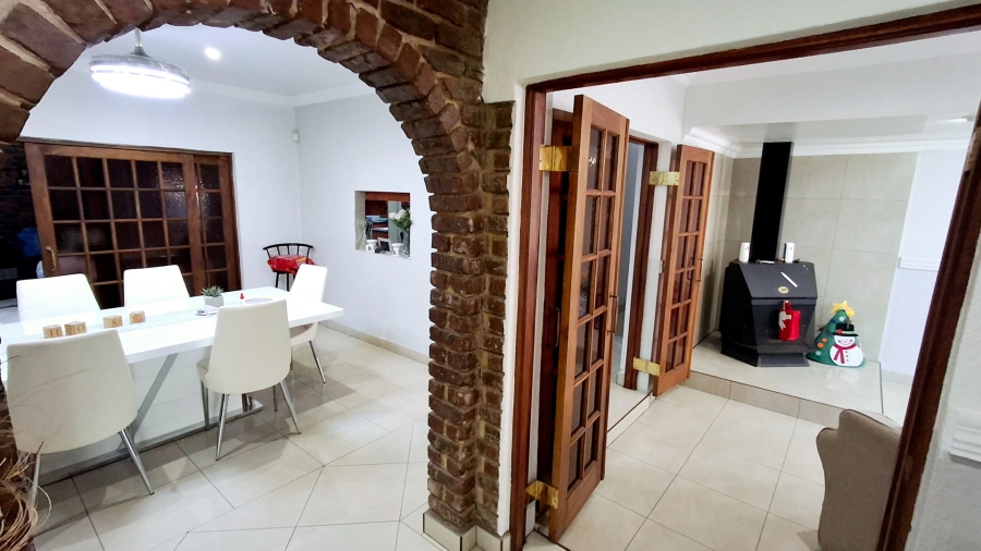 4 Bedroom Property for Sale in Vaalpark Free State